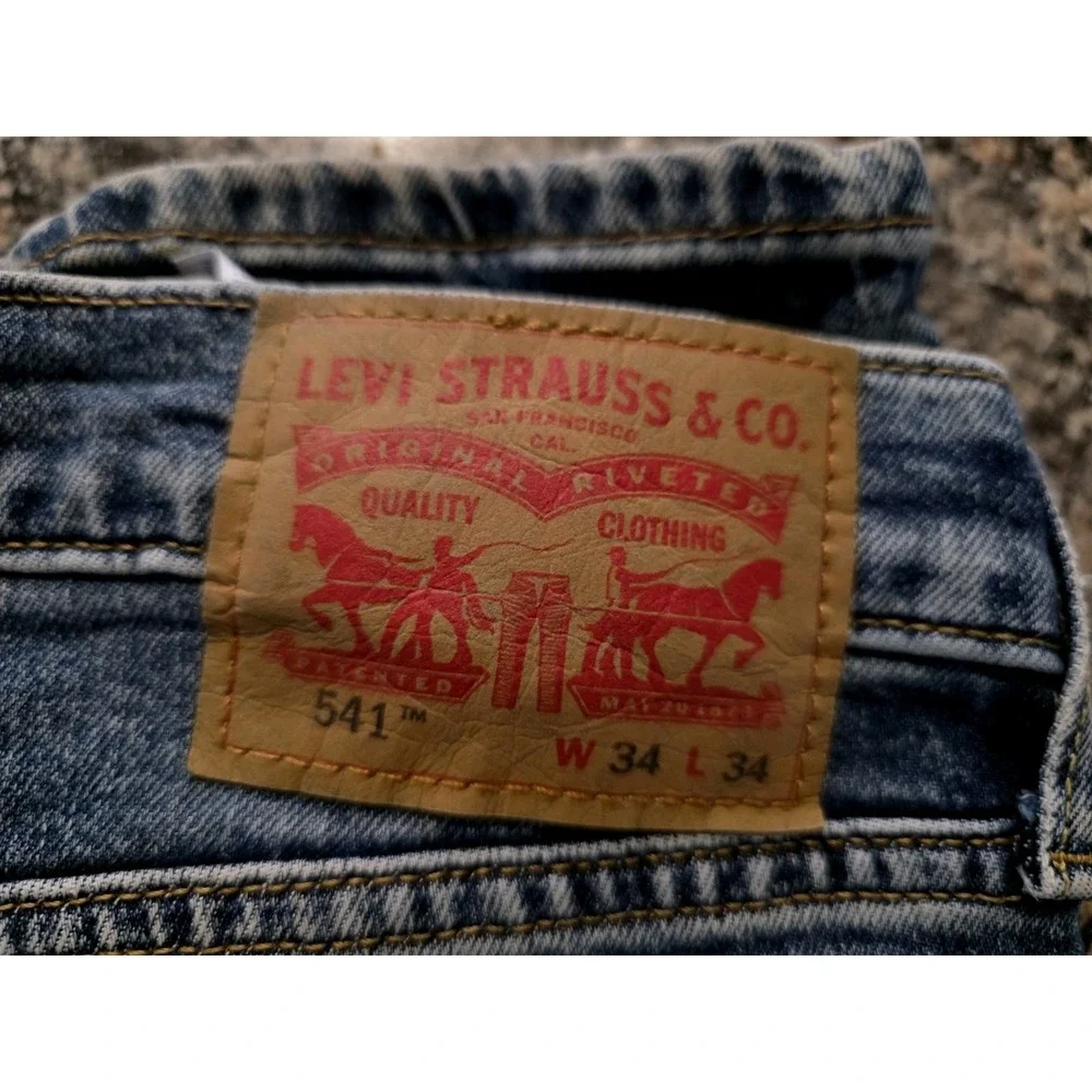 Levi 541 W34 L 34 Male Pants Tappered Wide Leg. Excellent